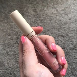 Kylie Cosmetics Matte Liquid Lip in Bare